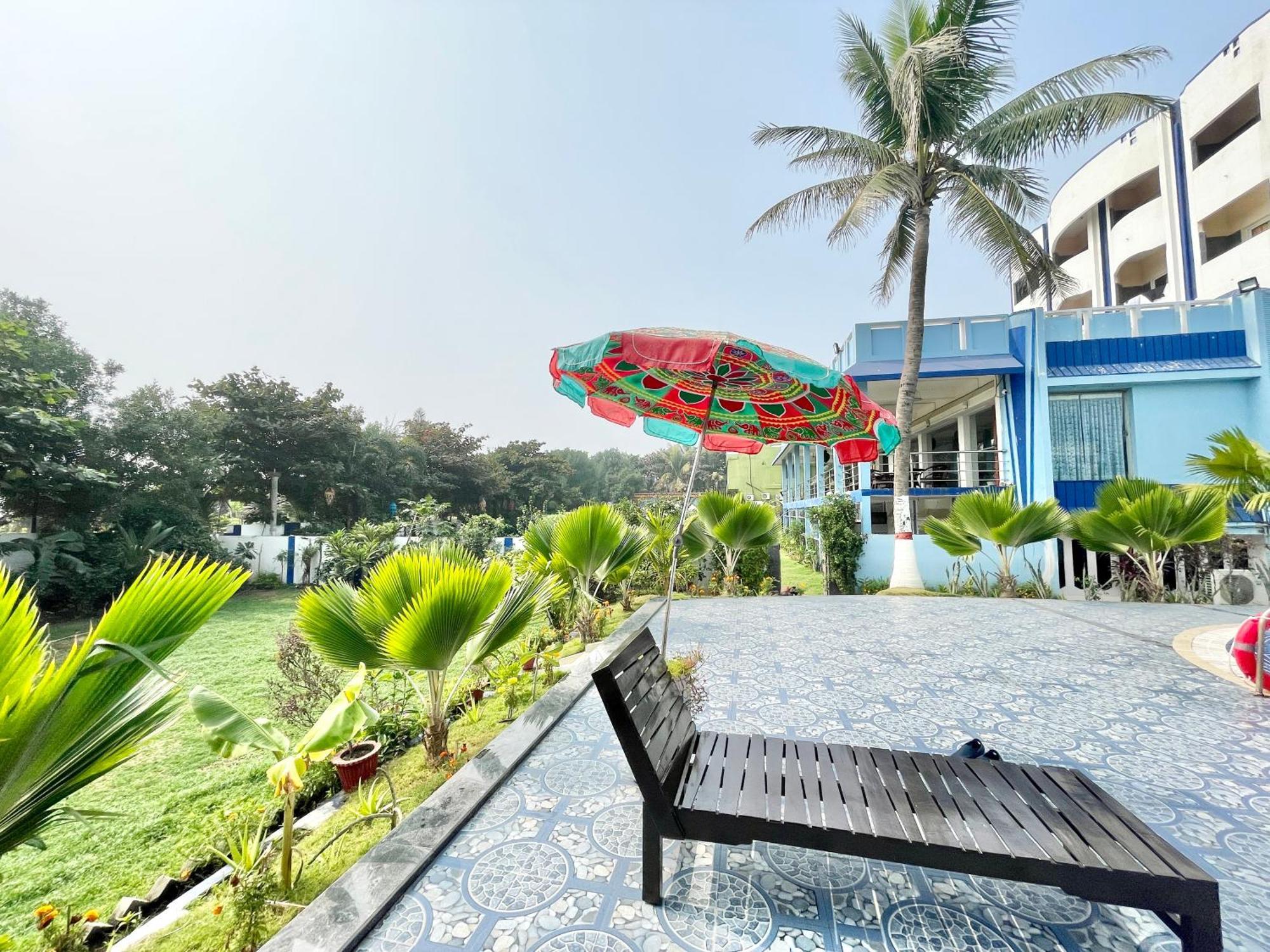 Hotel V-I Near Sea , Puri Private-Park -Gym-Spa Fully-Airconditioned-Hotel Lift-And-Parking-Facilities Breakfast-Included Экстерьер фото