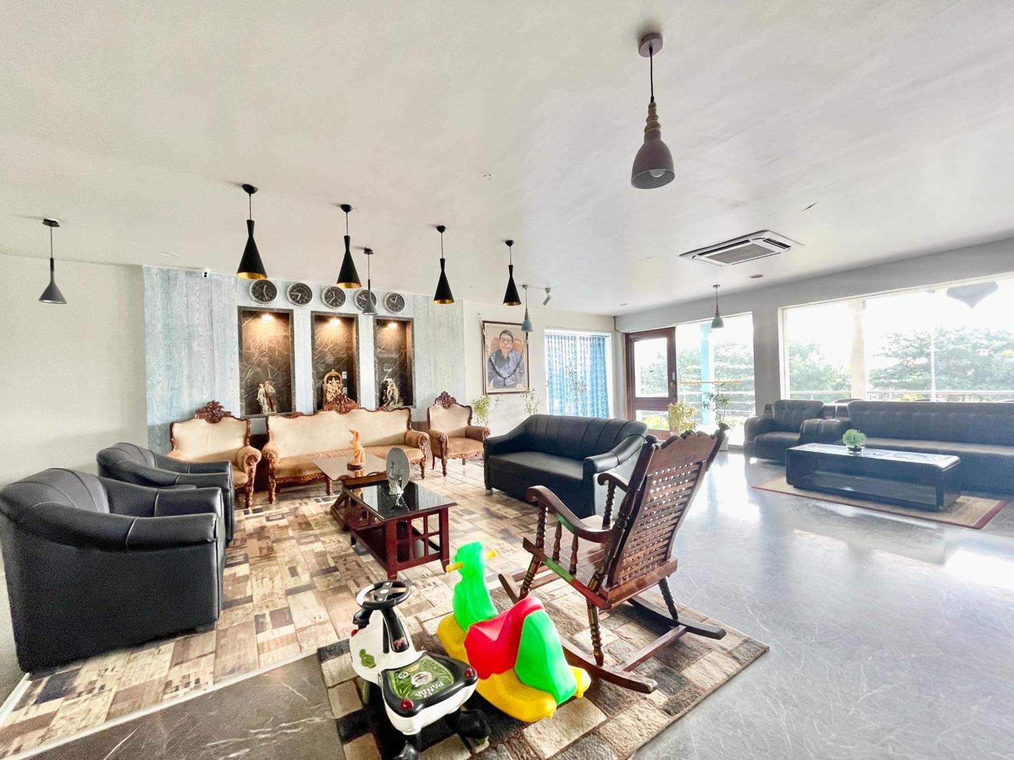 Hotel V-I Near Sea , Puri Private-Park -Gym-Spa Fully-Airconditioned-Hotel Lift-And-Parking-Facilities Breakfast-Included Экстерьер фото